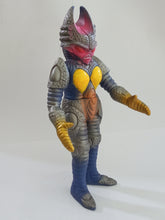 Load image into Gallery viewer, Ultraman Kaiju ALIEN LADY BENZENE Soft Vinyl Softvi Sofubi Figure 1997
