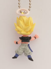 Cargar imagen en el visor de la galería, Dragon Ball Z Super GOGETA UDM Burst Vol 33 Figure Keychain Mascot Key Holder Strap Gashapon
