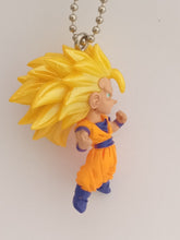 Cargar imagen en el visor de la galería, Dragon Ball Z Super SON GOKU SS3 UDM Burst Vol 24 Figure Keychain Mascot Key Holder Strap Gashapon
