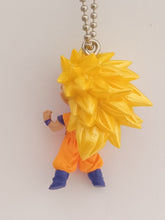 Cargar imagen en el visor de la galería, Dragon Ball Z Super SON GOKU SS3 UDM Burst Vol 24 Figure Keychain Mascot Key Holder Strap Gashapon
