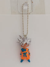 Load image into Gallery viewer, Dragon Ball Z Super UDM Burst Vol Figure Keychain Mascot Key Holder Strap Gashapon
