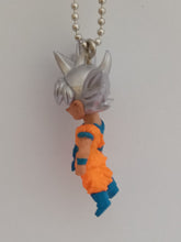 Cargar imagen en el visor de la galería, Dragon Ball Z Super UDM Burst Vol Figure Keychain Mascot Key Holder Strap Gashapon
