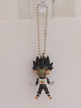 Cargar imagen en el visor de la galería, Dragon Ball Z Super MASKED SAIYAN BARDOCK UDM Burst Vol 17 Figure Keychain Mascot Key Holder Strap Gashapon
