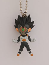 Cargar imagen en el visor de la galería, Dragon Ball Z Super MASKED SAIYAN BARDOCK UDM Burst Vol 17 Figure Keychain Mascot Key Holder Strap Gashapon
