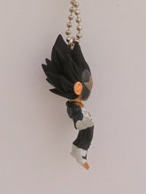 Cargar imagen en el visor de la galería, Dragon Ball Z Super MASKED SAIYAN BARDOCK UDM Burst Vol 17 Figure Keychain Mascot Key Holder Strap Gashapon
