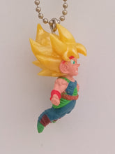 Cargar imagen en el visor de la galería, Dragon Ball Z Super SS BURDOCK UDM Burst Figure Keychain Mascot Key Holder Strap Gashapon
