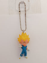 Cargar imagen en el visor de la galería, Dragon Ball Z Super MAJIN VEGETA UDM Burst Vol 26 Figure Keychain Mascot Key Holder Strap Gashapon
