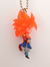 Cargar imagen en el visor de la galería, Dragon Ball Z Super SS4 SON GOKU UDM Burst Figure Keychain Mascot Key Holder Strap Gashapon
