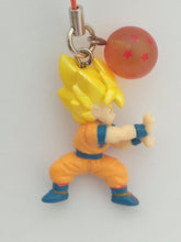 Load image into Gallery viewer, Dragon Ball Z SON GOKU SS2 DB Chata Strap Figure Keychain Mascot Key Holder 2006
