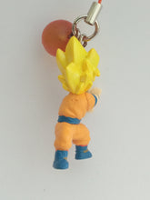 Load image into Gallery viewer, Dragon Ball Z SON GOKU SS2 DB Chata Strap Figure Keychain Mascot Key Holder 2006
