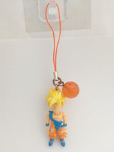 Cargar imagen en el visor de la galería, Dragon Ball Z SON GOKU SS DB Chara Strap Figure Keychain Mascot Key Holder 2006
