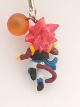 Cargar imagen en el visor de la galería, Dragon Ball GT SON GOKU SS4 DB Chara Strap Figure Keychain Mascot Key Holder 2006
