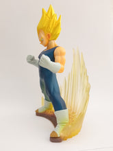 Cargar imagen en el visor de la galería, Dragon Ball Z - Vegeta SSJ - Action Pose Figure Vol. 1 2006
