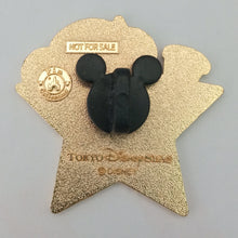 Load image into Gallery viewer, MICKEY MOUSE Tokyo DisneySea &quot;Abu&#39;s Bazaar&quot; Disney Christmas 2019 Metal Pin Badge
