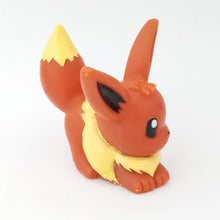 Cargar imagen en el visor de la galería, Pokémon Kids - EEVEE - #133 - Finger Puppet - Figure Mascot - 2004
