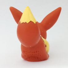 Cargar imagen en el visor de la galería, Pokémon Kids - EEVEE - #133 - Finger Puppet - Figure Mascot - 2004
