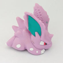 Cargar imagen en el visor de la galería, Pokémon Kids - NIDORAN - #029 - Finger Puppet - Figure Mascot - 1997
