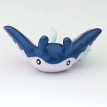 Load image into Gallery viewer, Pokémon Kids - MANTINE - #226 - Finger Puppet - Figure Mascot - 2001
