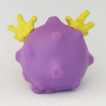 Load image into Gallery viewer, Pokémon Kids - KOFFING - #109 - Finger Puppet - Figure Mascot - 1997
