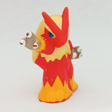 Load image into Gallery viewer, Pokémon Kids - BLAZIKEN - #257 - Finger Puppet - Figure Mascot - B. 13
