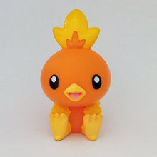 Cargar imagen en el visor de la galería, Pokémon Kids - TORCHIC - #255 - Finger Puppet - Figure Mascot - 2005
