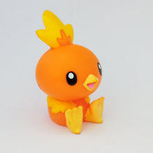 Cargar imagen en el visor de la galería, Pokémon Kids - TORCHIC - #255 - Finger Puppet - Figure Mascot - 2005
