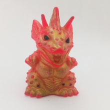 Load image into Gallery viewer, Godzilla - TITANISSUR - Finger Puppet - Kaiju - Monster - SD Figure
