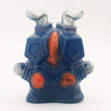 Load image into Gallery viewer, Ultraman - ZETTON - Finger Puppet - Kaiju - Monster - SD Figure
