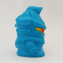 Load image into Gallery viewer, Ultraman - ALIEN KEMUR - Finger Puppet - Kaiju - Monster - SD Figure
