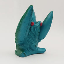 Cargar imagen en el visor de la galería, Ultraman - ALIEN BALTAN VII - Finger Puppet - Kaiju - Monster - SD Figure
