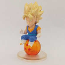 Load image into Gallery viewer, Dragon Ball Z - Vegito SSJ - Chara Puchi Fusion (Bandai)
