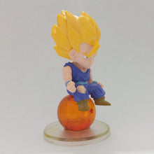 Cargar imagen en el visor de la galería, Dragon Ball Z - Son Gohan SSJ - Chara Puchi Cell (Bandai)
