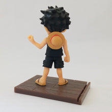 Load image into Gallery viewer, One Piece - Monkey D. Luffy - Desktop Figure - Ichiban Kuji OP Memories 2 - Prize H
