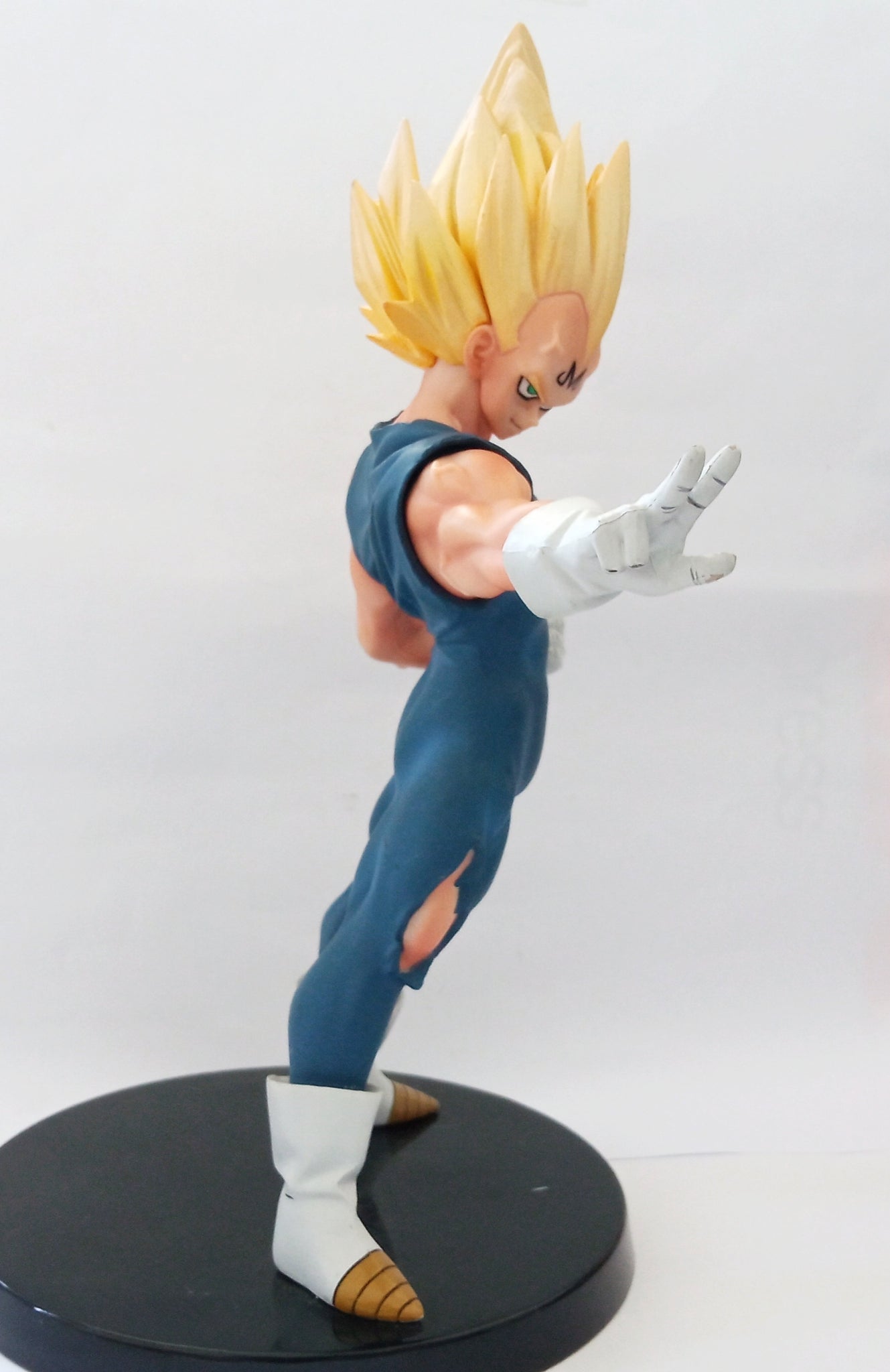 Dragon Ball Z - Son Goku SSJ2 - Vegeta SSJ (Majin) - Capsule World Edi –  Cuchiwaii