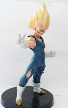 Cargar imagen en el visor de la galería, Dragon Ball Z - Vegeta SSJ (Majin) - High Quality DX - #2.5 (Banpresto)
