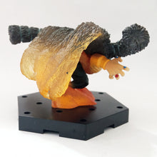 Load image into Gallery viewer, One Piece - Sir Crocodile - Figure+α - Ichiban Kuji History of Luffy (Banpresto)
