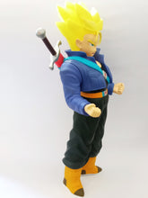 Cargar imagen en el visor de la galería, Dragon Ball Z - SSJ Future Trunks - Big Size - Soft Vinyl Figure (Banpresto)
