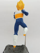 Load image into Gallery viewer, Dragon Ball Z - Vegeta - DX Display Figure (Banpresto)
