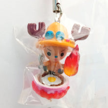 Cargar imagen en el visor de la galería, One Piece TONY TONY CHOPPER CHOPPERMAN Figure Keychain Mascot Key Holder Strap Plex
