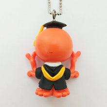 Cargar imagen en el visor de la galería, Assassination Classroom ~ Killing Swing ~ Octopus Wiener - Bandai Gachapon Strap Figure - Cuchiwaii

