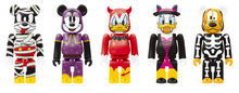 Load image into Gallery viewer, Disney - Daisy - Halloween Monster Be@rbrick Wow! Unbreakable - Dracula Ver. (Sunny Side Up)
