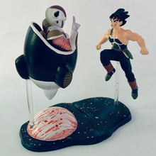 Cargar imagen en el visor de la galería, Dragon Ball Z - Bardock VS Freezer (First Form) - DB Capsule 2 - The best battle in the universe!! Freezer Saga - Trading Figure
