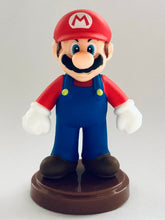 Cargar imagen en el visor de la galería, New Super Mario Bros. Wii - Choco Egg - Part 3 - Set of 13 Mini Figures
