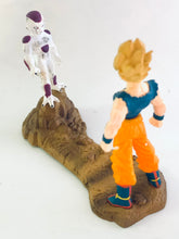 Load image into Gallery viewer, Dragon Ball Z - Son Goku SSJ VS Freezer (Final Form) - DB Capsule 2 - The best battle in the universe!! Freezer Saga - Trading Figure
