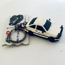 Cargar imagen en el visor de la galería, Initial D - AE86 TRUENO 4A-GEU (Takumi Fujiwara) - Light-up Keychain
