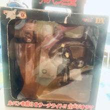 Load image into Gallery viewer, Lupin The Third - Lupin 3rd - Searchlight and Sound Figure Diorama
