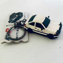 Cargar imagen en el visor de la galería, Initial D - AE86 TRUENO 4A-GEU (Takumi Fujiwara) - Light-up Keychain
