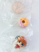 Cargar imagen en el visor de la galería, Gintama - Kagura - Trading Figure - Gin-san&#39;s Ice Cream And Donuts Shop - Petit Chara Land
