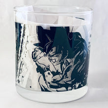 Load image into Gallery viewer, Super Dragon Ball Heroes - Son Goku SSJ God - Glass - Ichiban Kuji (F Prize) - Sumi-shiki
