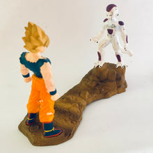 Cargar imagen en el visor de la galería, Dragon Ball Z - Son Goku SSJ VS Freezer (Final Form) - DB Capsule 2 - The best battle in the universe!! Freezer Saga - Trading Figure
